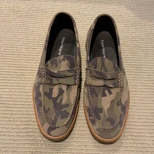 Robert Wayne Sz 11D Mens Green Suede Slip On Penny Loafers Shoes